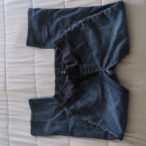 EUC GAP Maternity Jeans Size 4 Ankle
